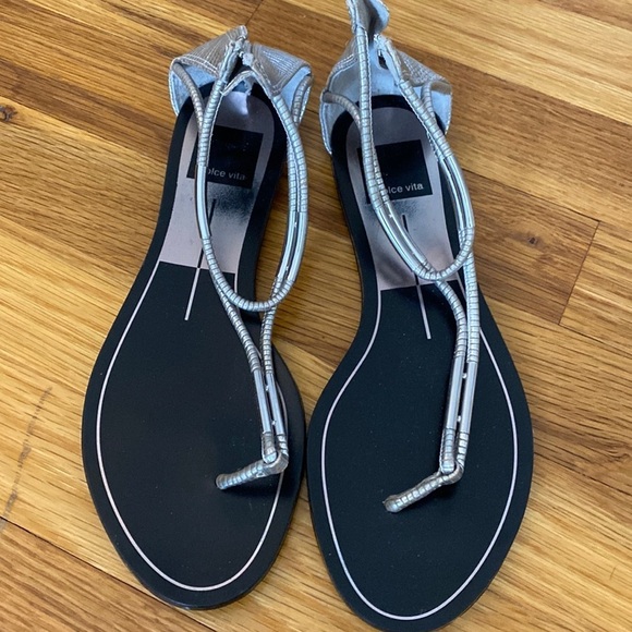 Dolce Vita Women’s Silver Sandals Size 36/6 - Picture 1 of 7